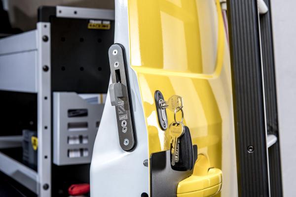 Hooklock or Deadlock: What's the Difference?